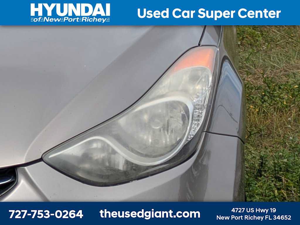 Used 2013 Hyundai Elantra GLS w/ Preferred Pkg FWD image 9