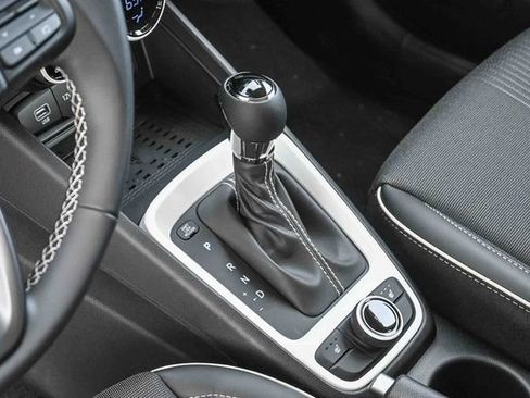 New 2026 Hyundai Venue SEL image 25