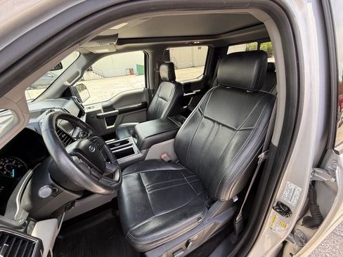 Used 2018 Ford F150 XLT w/ Equipment Group 302A Luxury AWD/4WD image 13