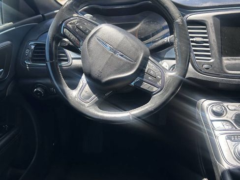 Used 2015 Chrysler 200 S w/ Comfort Group FWD image 3