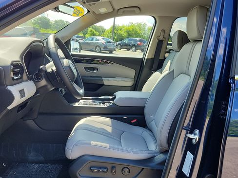 Used 2025 Honda Pilot EX-L image 14
