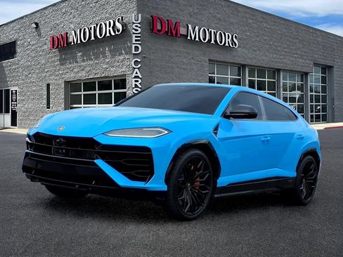 Used 2025 Lamborghini Urus SE AWD/4WD image 1