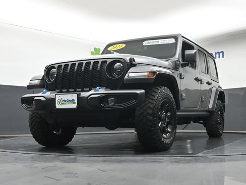 Used 2023 Jeep Wrangler Unlimited w/ Cold Weather Group AWD/4WD image 7