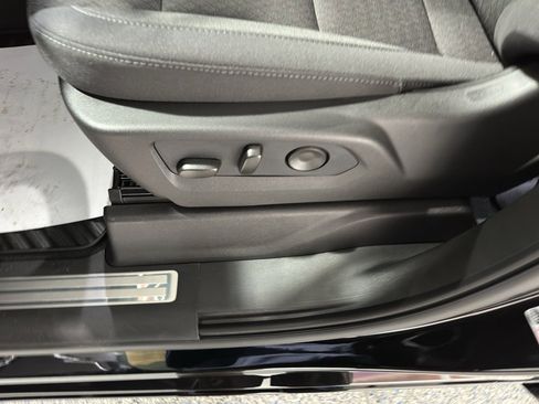 New 2026 Chevrolet Silverado 1500 LT w/ Z71 Off-Road Package image 19