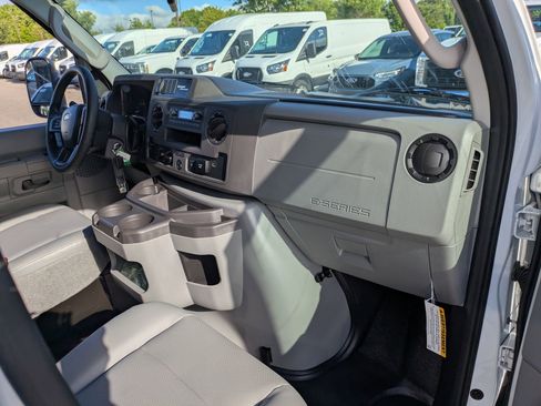 New 2027 Ford E-350 and Econoline 350 Super Duty w/ Power Equipment Group RWD image 27