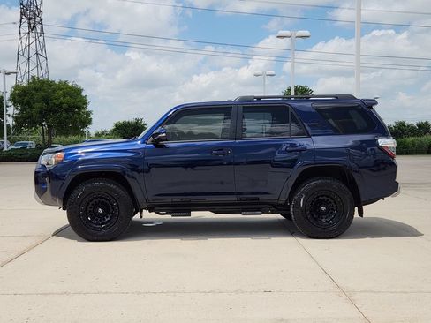 Used 2024 Toyota 4Runner TRD Off-Road Premium w/ Moonroof Package AWD/4WD image 4