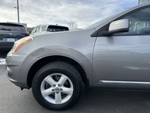 Used 2013 Nissan Rogue S w/ Special Edition Pkg image 9