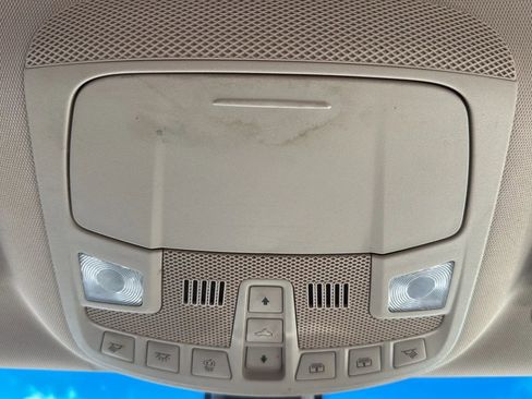 Used 2016 Lincoln MKX Reserve w/ Climate Package image 21