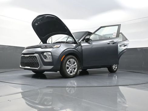Used 2021 Kia Soul LX FWD image 44