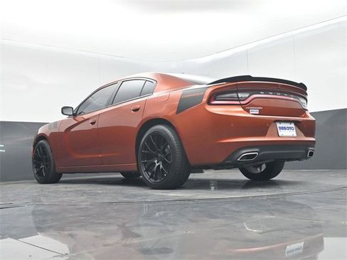 Used 2020 Dodge Charger SXT image 45