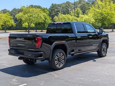 New 2026 GMC Sierra 2500 Denali Ultimate AWD/4WD image 3