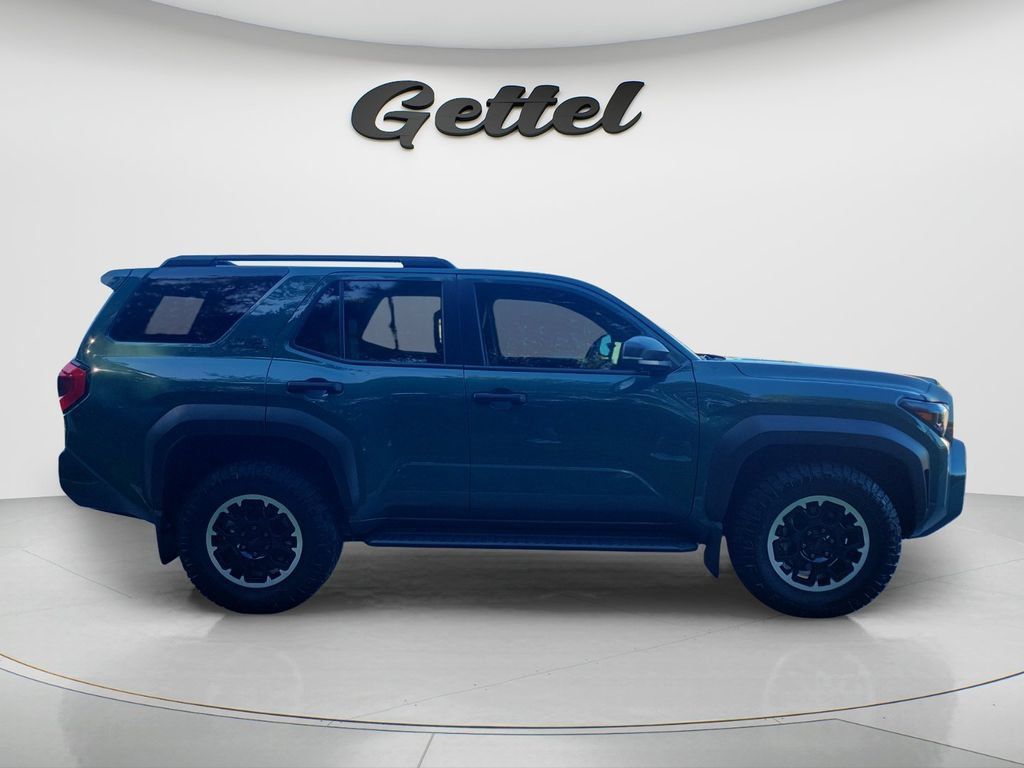 Used 2025 Toyota 4Runner TRD Off-Road Premium AWD/4WD image 4