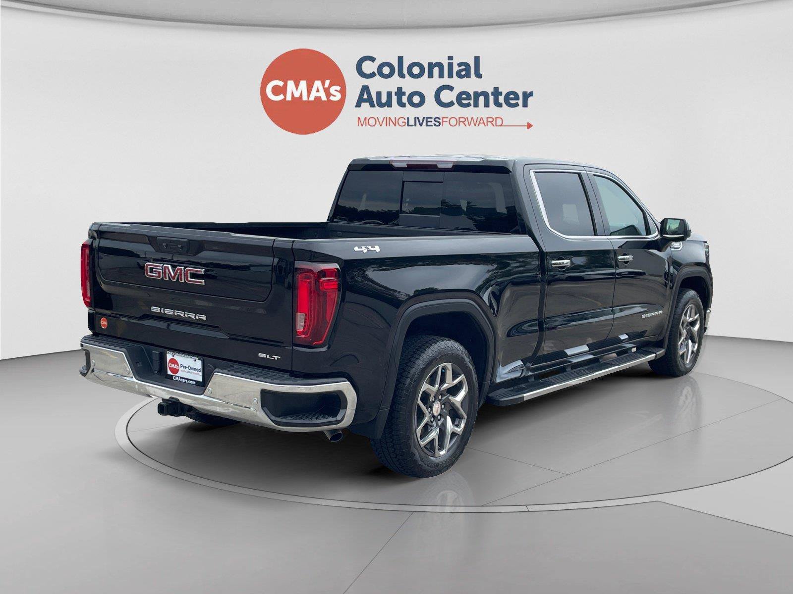 Used 2023 GMC Sierra 1500 SLT w/ SLT Premium Plus Package AWD/4WD image 5