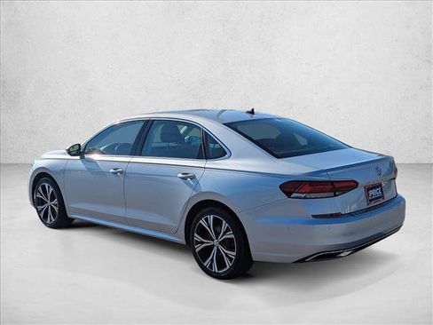 Used 2020 Volkswagen Passat 2.0T SEL FWD image 7
