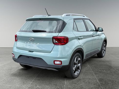 New 2026 Hyundai Venue SEL FWD image 5