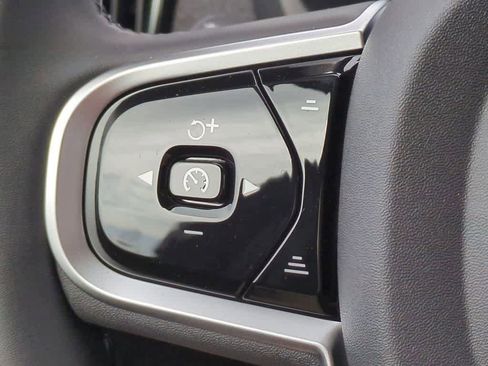 New 2026 Volvo XC90 B6 Plus w/ Protection Package Premier image 23