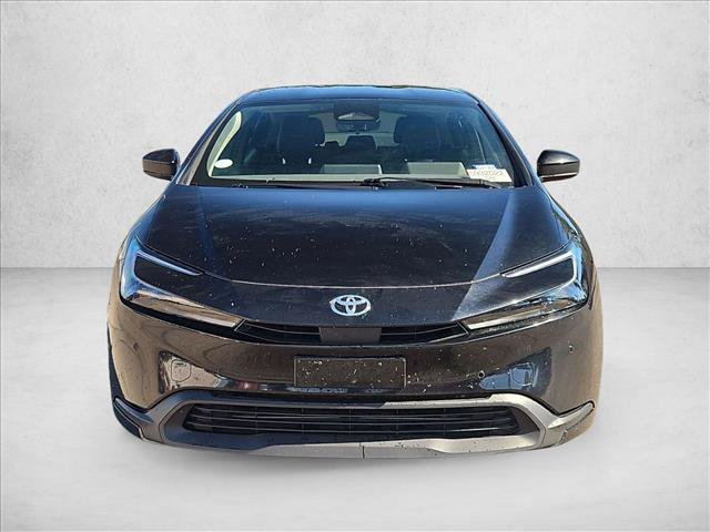 Used 2025 Toyota Prius LE AWD/4WD image 2