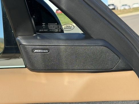 New 2025 Land Rover Range Rover Sport SE image 16