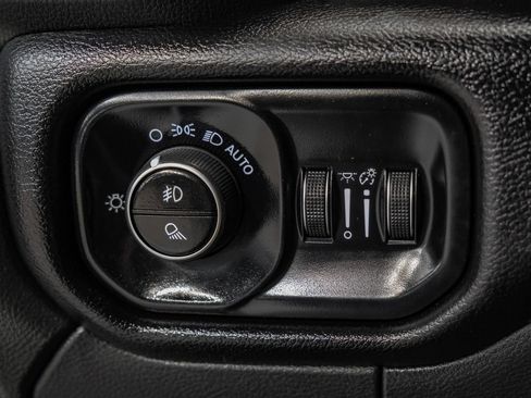 Used 2024 RAM 2500 Rebel AWD/4WD image 29