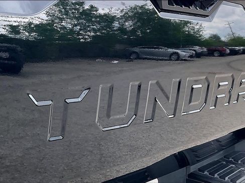 Used 2024 Toyota Tundra Limited AWD/4WD image 10