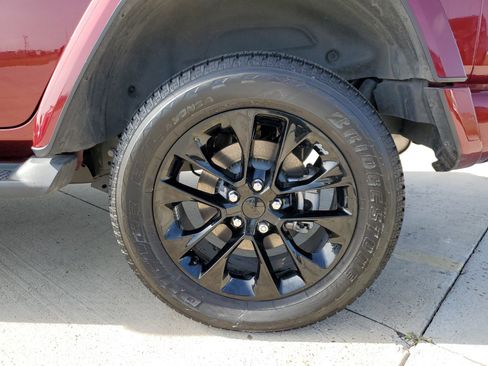 Used 2021 Jeep Wrangler Unlimited Sahara image 25