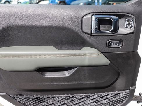 New 2026 Jeep Gladiator Mojave image 21