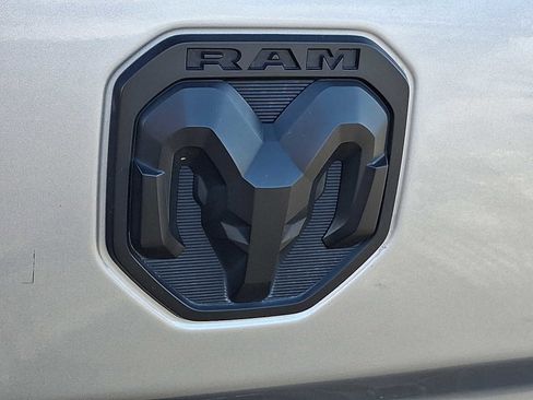 Used 2024 RAM 2500 Limited image 30