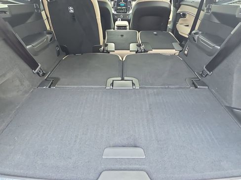 New 2026 Volvo XC90 B6 Ultra w/ Lounge Package image 14