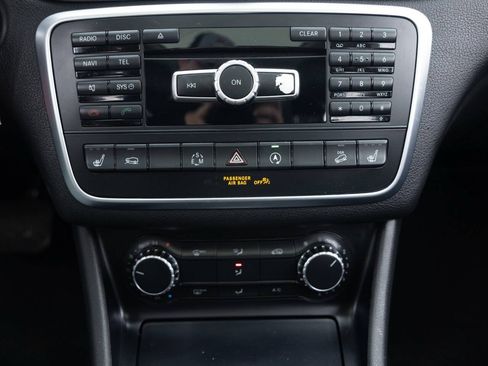 Used 2015 Mercedes-Benz GLA 250 4MATIC image 35