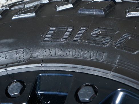 Used 2017 RAM 1500 Laramie w/ Convenience Group image 47