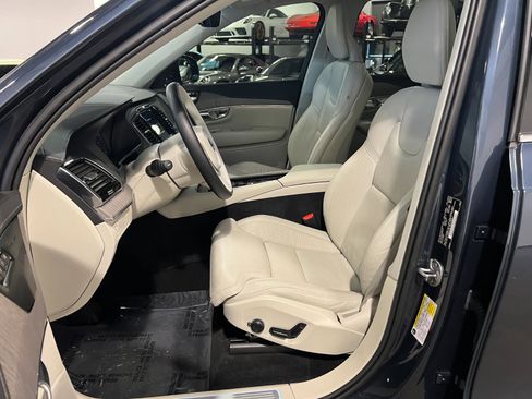 Used 2022 Volvo XC90 T6 Inscription image 9