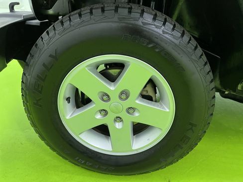 Used 2018 Jeep Wrangler Unlimited Sport S AWD/4WD image 15