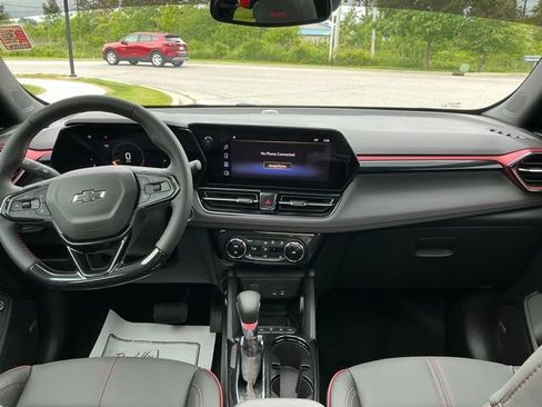 Used 2026 Chevrolet TrailBlazer RS w/ Convenience Package AWD/4WD image 19