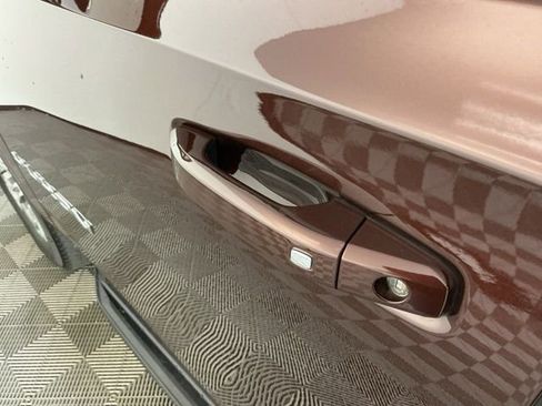 Used 2023 GMC Yukon XL SLE w/ Max Trailering Package AWD/4WD image 9