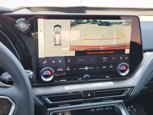 Used 2026 Lexus TX 350 AWD w/ Technology Package image 10