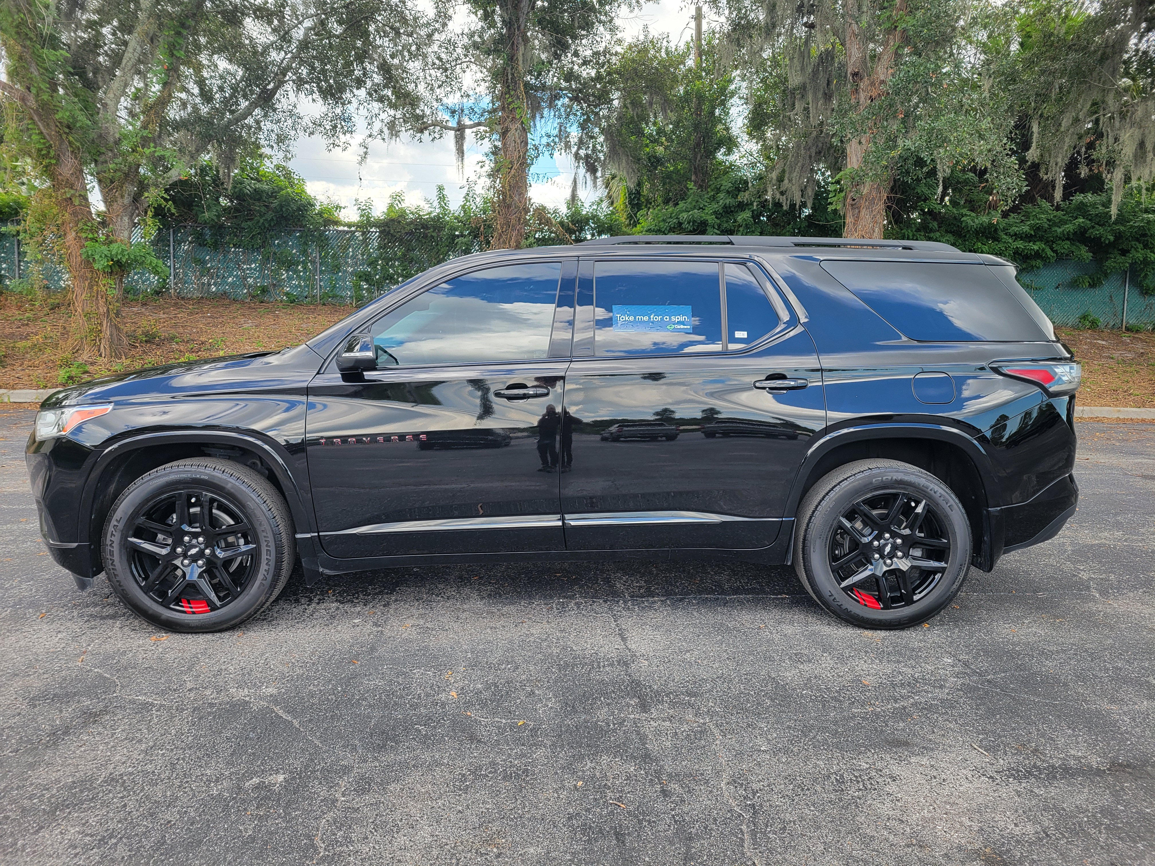 Used 2021 Chevrolet Traverse Premier w/ Redline Edition FWD image 10