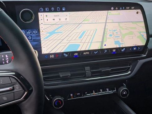 Used 2025 Chevrolet Equinox EV RS image 13