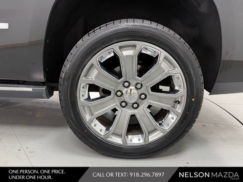 Used 2016 GMC Yukon Denali w/ Open Road Package AWD/4WD image 12