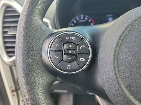 Used 2021 Kia Soul LX FWD image 21