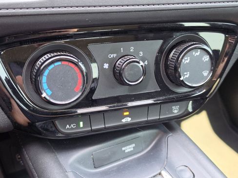 Used 2020 Honda HR-V LX image 21