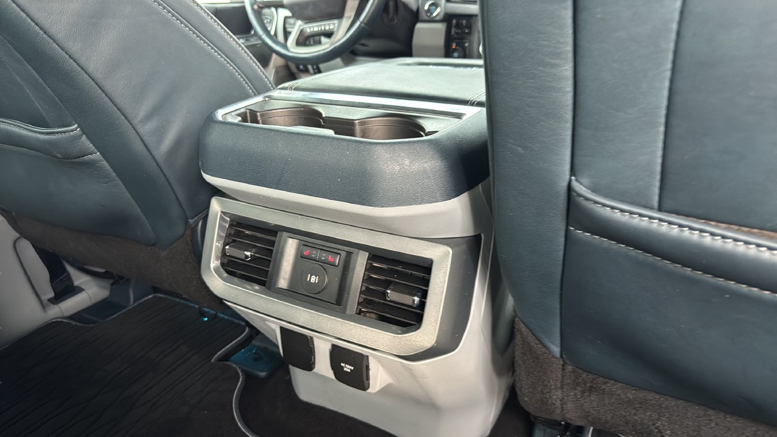 Used 2024 Ford F250 Limited w/ FX4 Off-Road Package AWD/4WD image 27