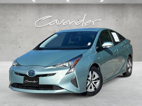 Used 2016 Toyota Prius Four w/ Advanced Technology Package image 1