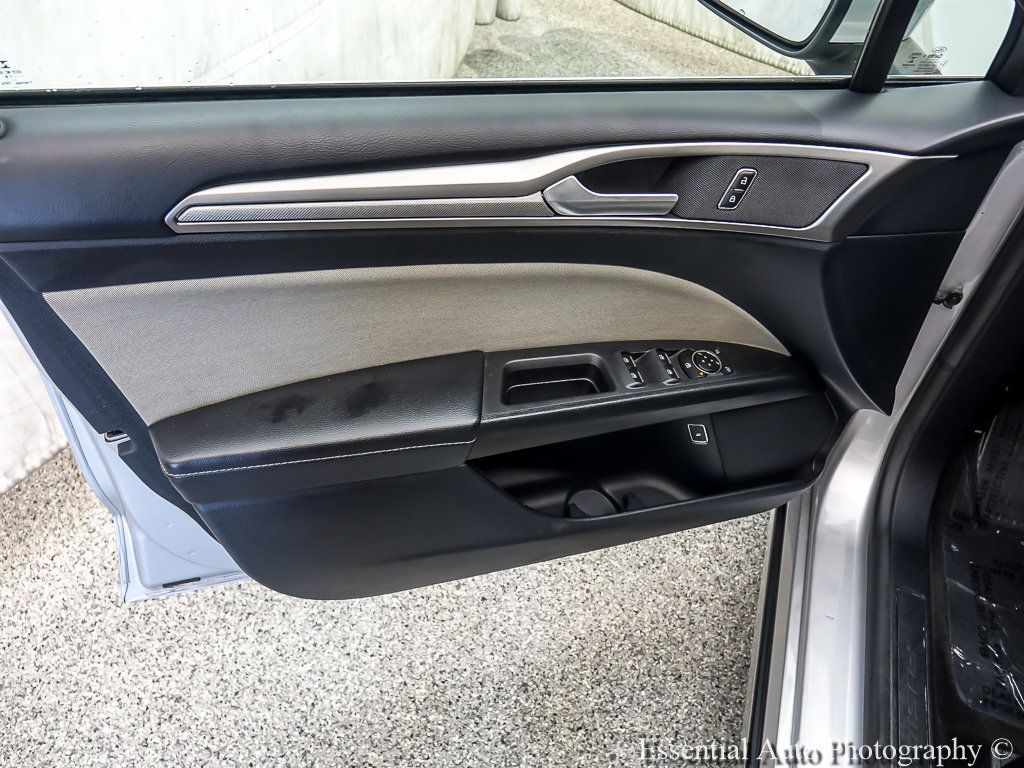 Certified 2018 Ford Fusion S FWD image 19