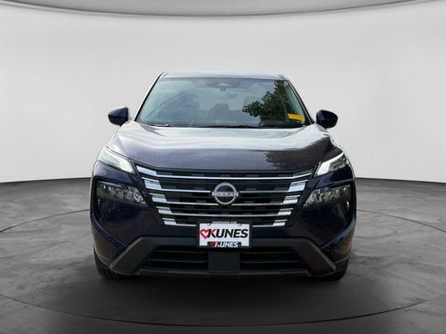 Used 2025 Nissan Rogue SV AWD/4WD image 3
