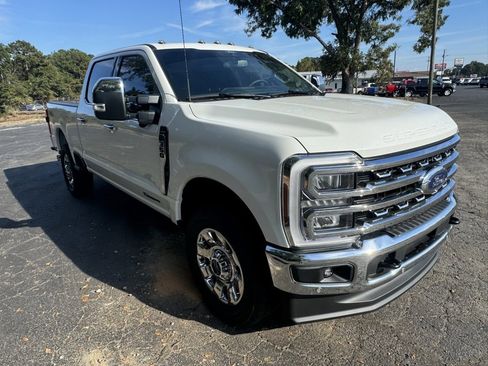 Used 2025 Ford F350 Lariat w/ Lariat Ultimate Package image 12