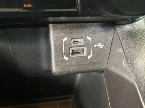 Used 2024 Jeep Compass Latitude AWD/4WD image 18
