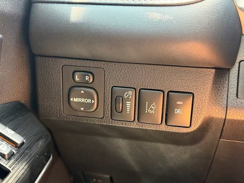 Used 2016 Toyota RAV4 Limited FWD image 28