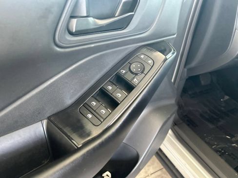 Used 2024 Nissan Rogue S FWD image 36