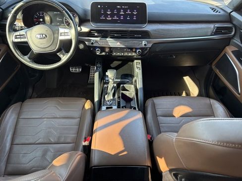Used 2021 Kia Telluride SX w/ SX Prestige Package image 16