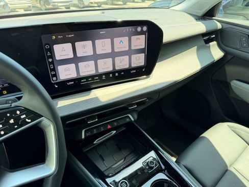 New 2026 Audi Q3 quattro 2.0T AWD/4WD image 18